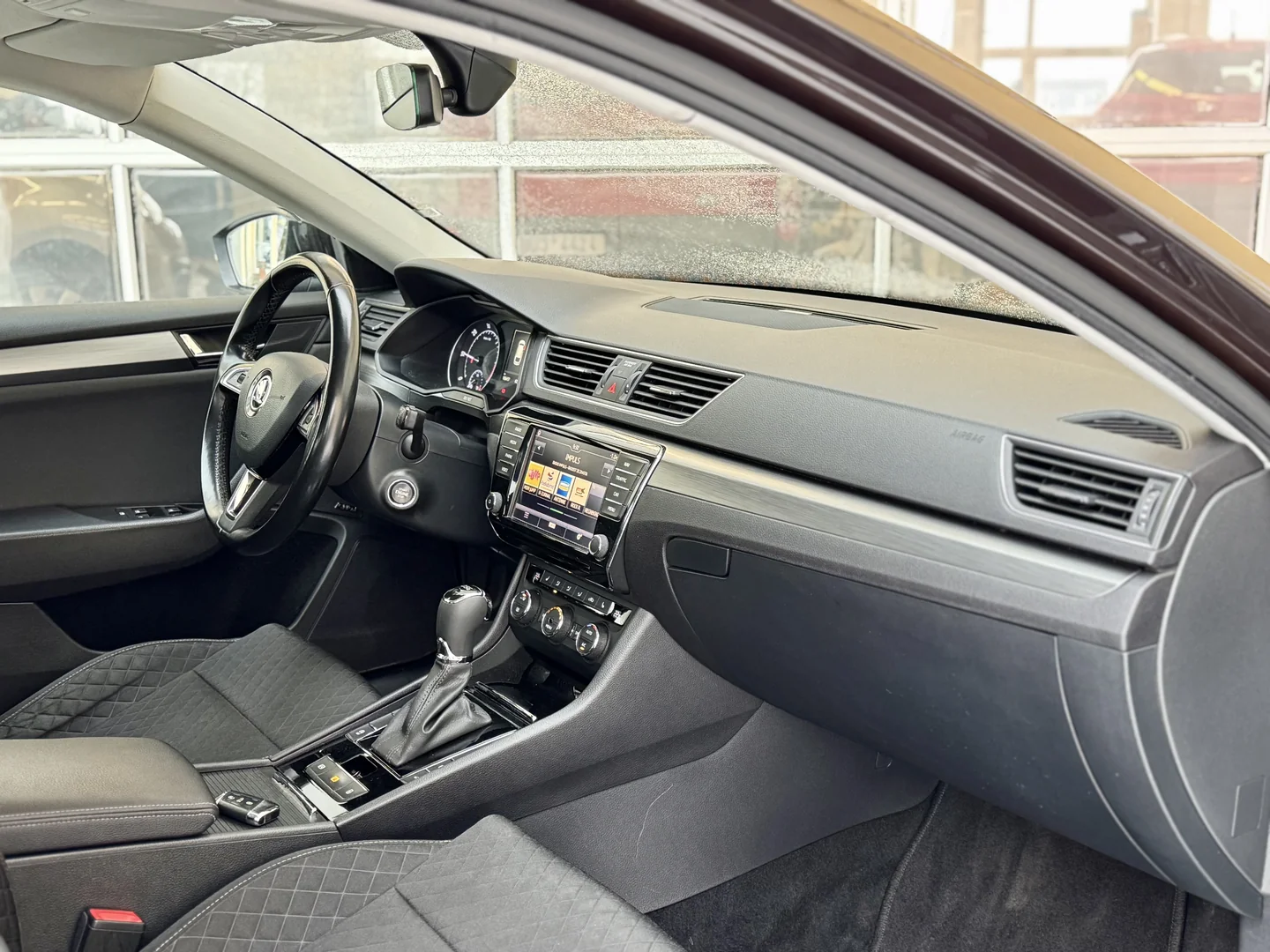 Škoda Superb 2016 - Váš Volant