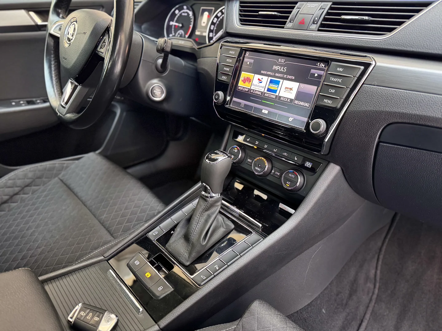 Škoda Superb 2016 - Váš Volant