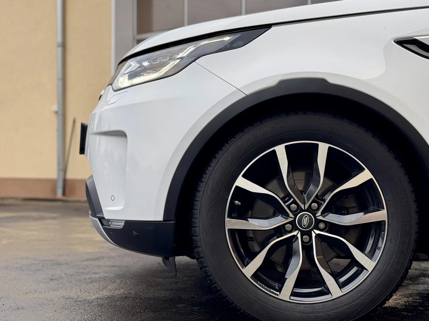 Land Rover Discovery 2019 - Váš Volant