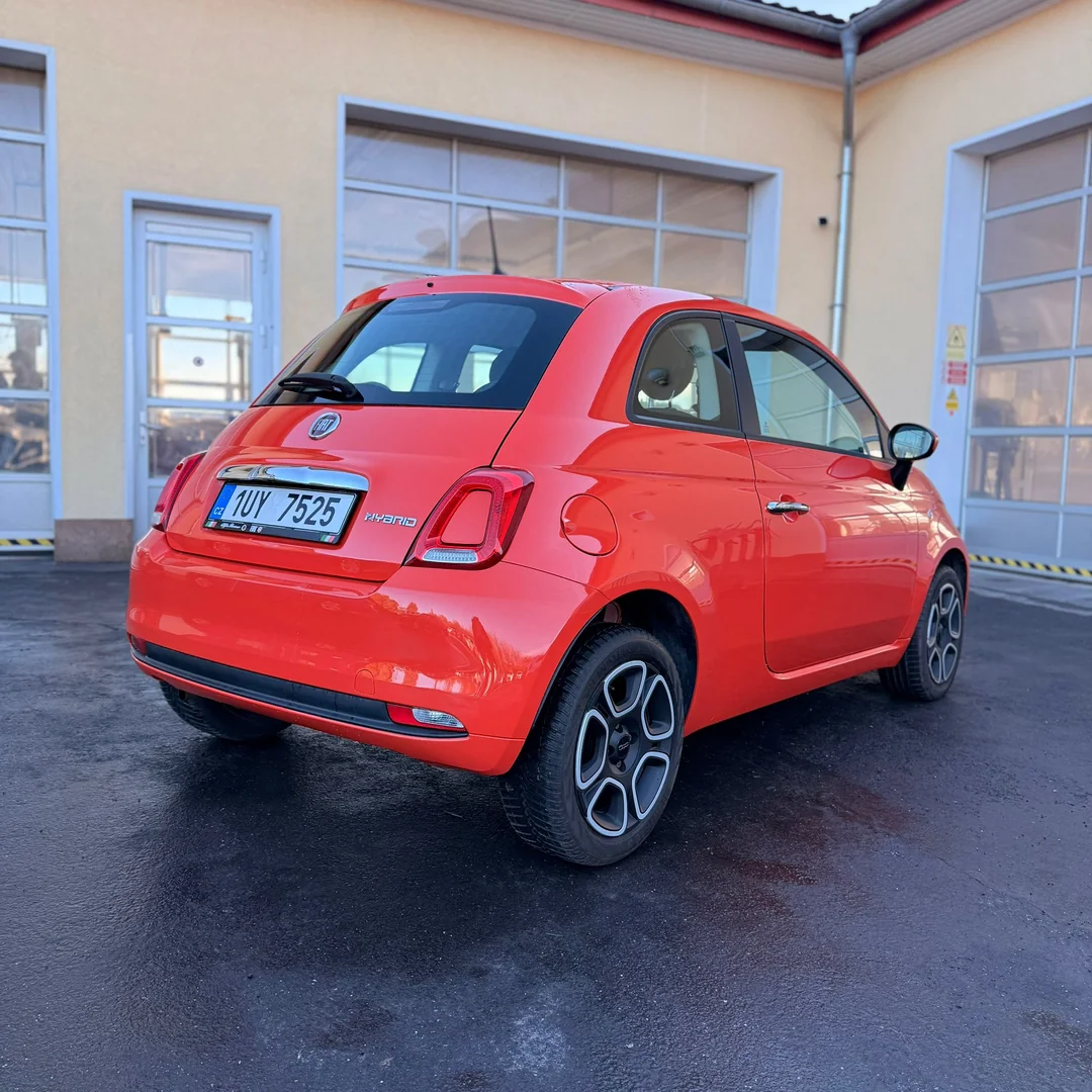 Fiat 500 2022 - Váš Volant