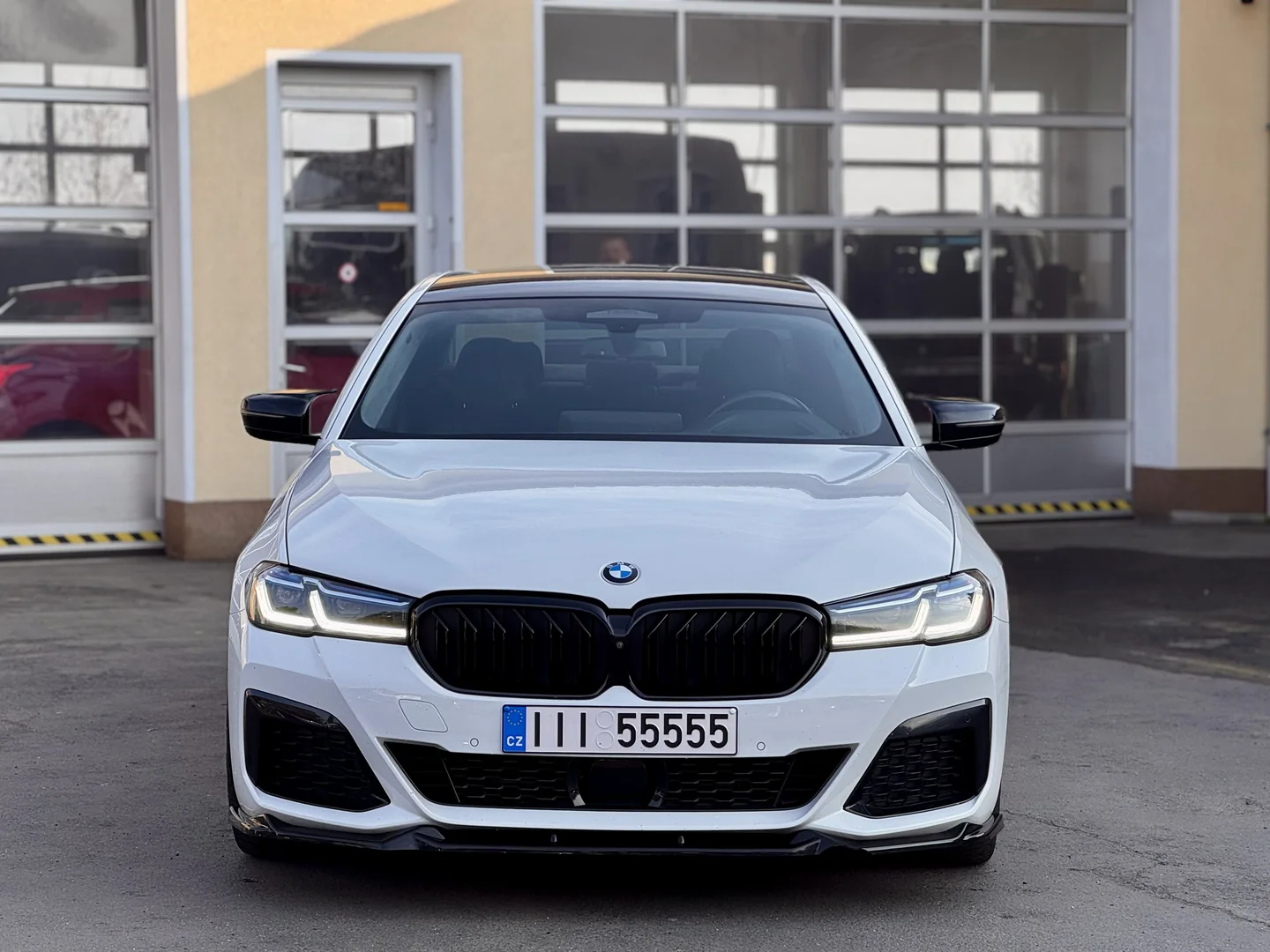 BMW 5 2020 - Váš Volant