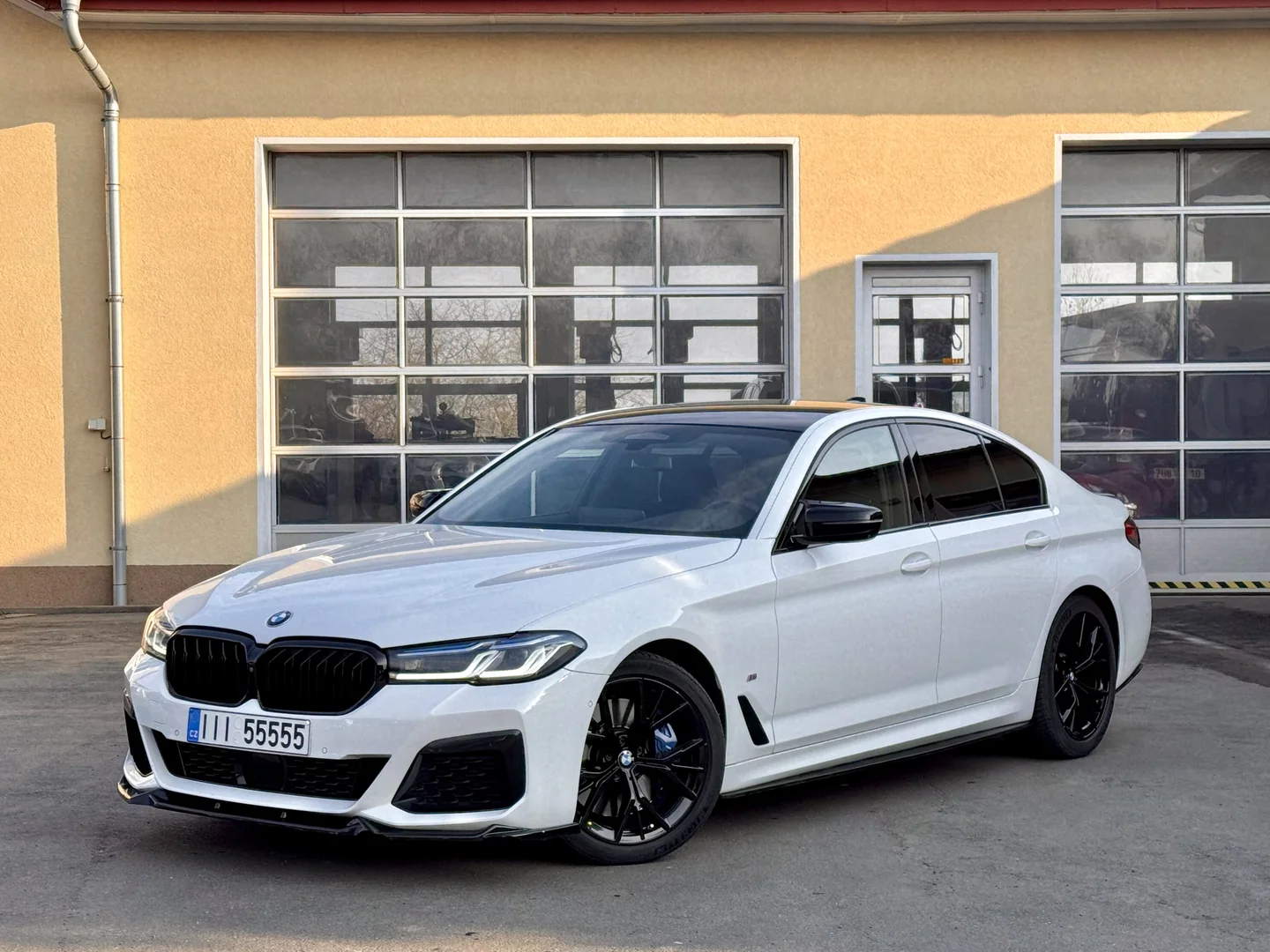 BMW 5 2020 - Váš Volant