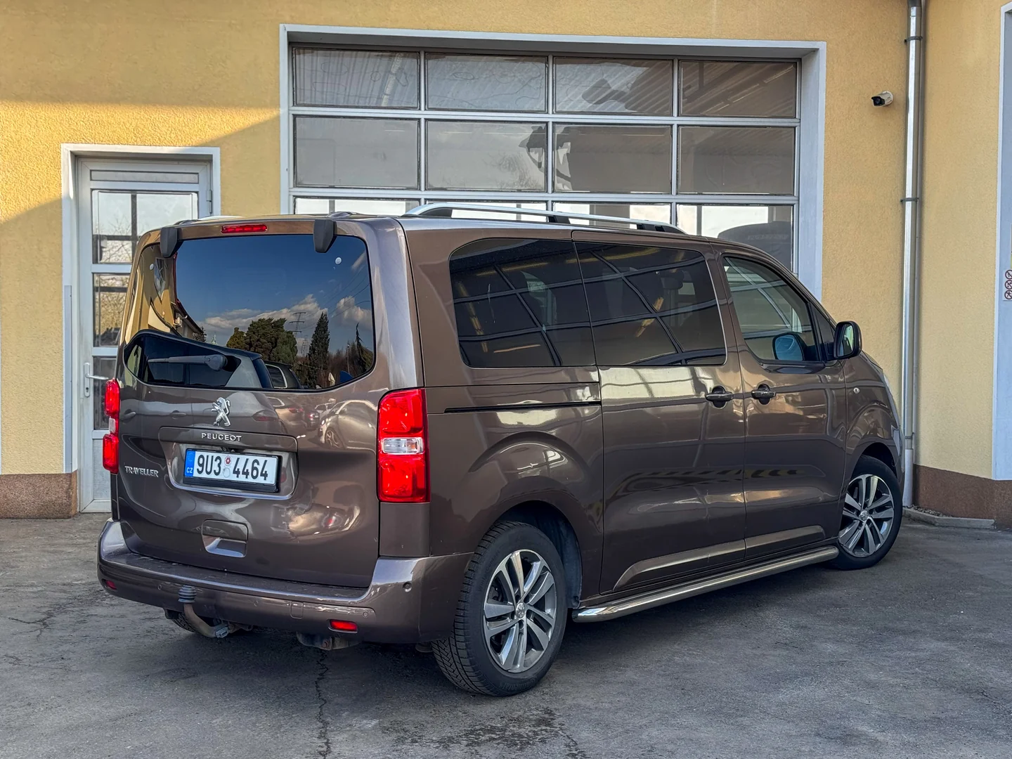 Peugeot Traveller 2017 - Váš Volant