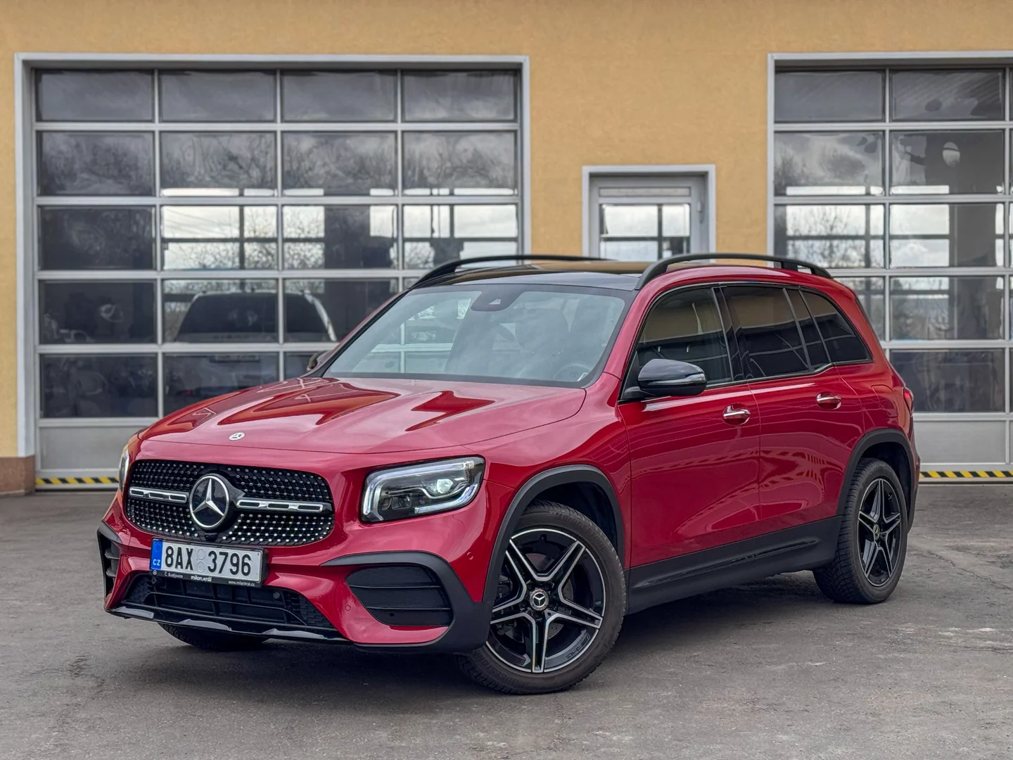 Mercedes-Benz GLB 2021 - Váš Volant