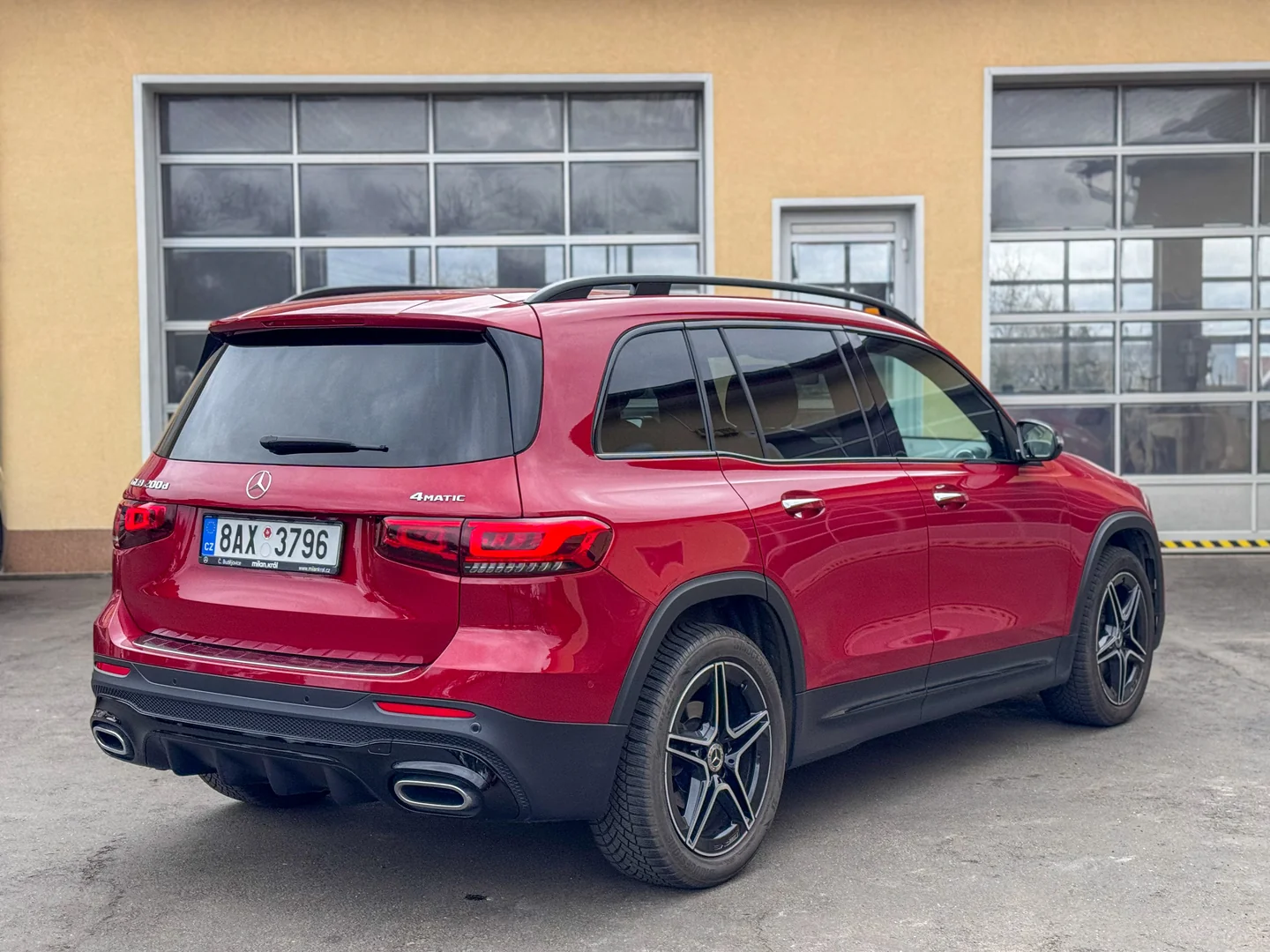 Mercedes-Benz GLB 2021 - Váš Volant
