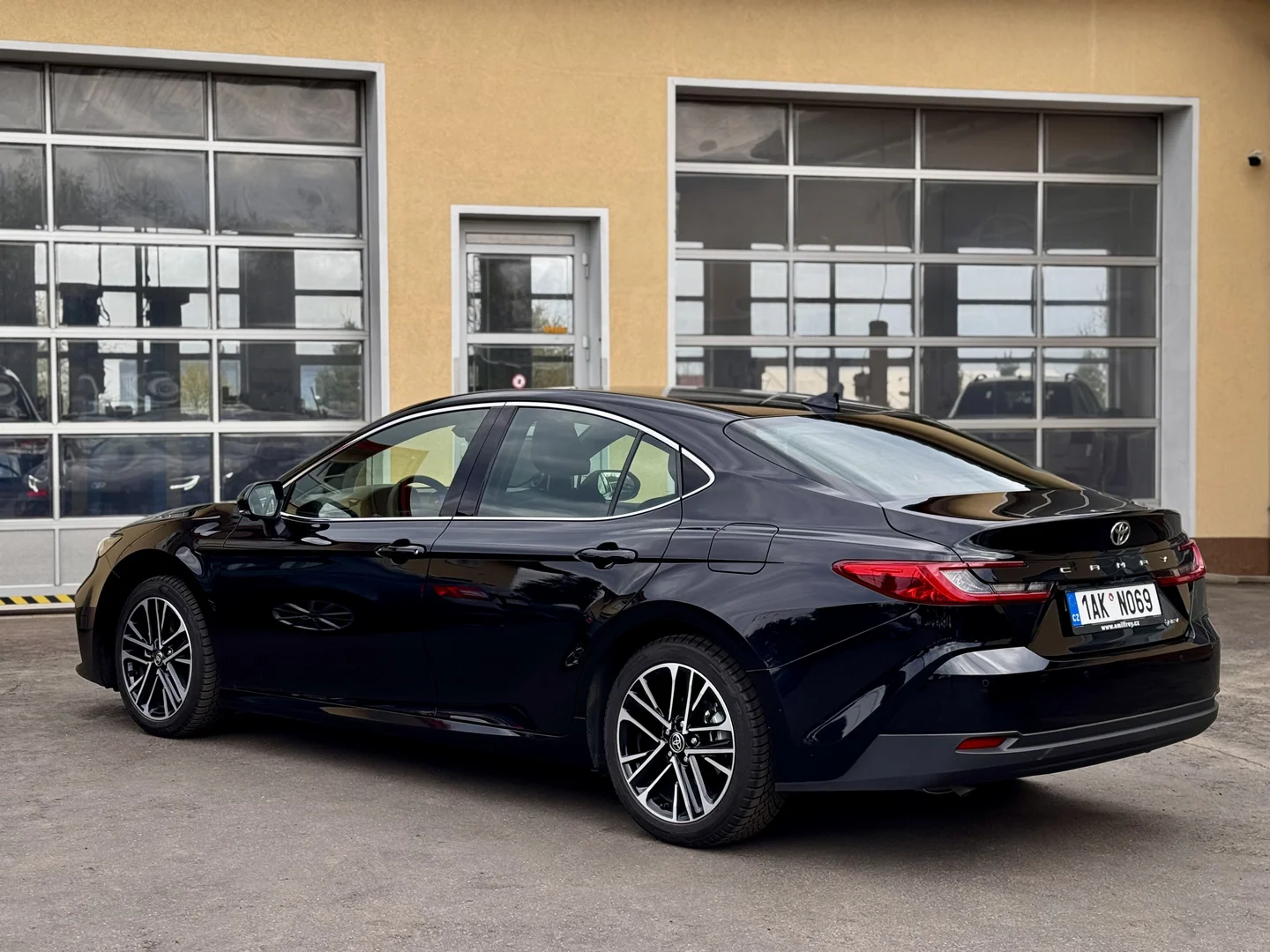 Toyota Camry 2024 - Váš Volant