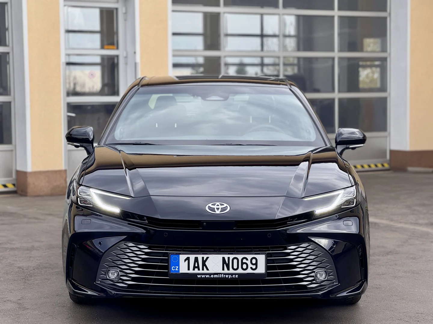 Toyota Camry 2024 - Váš Volant