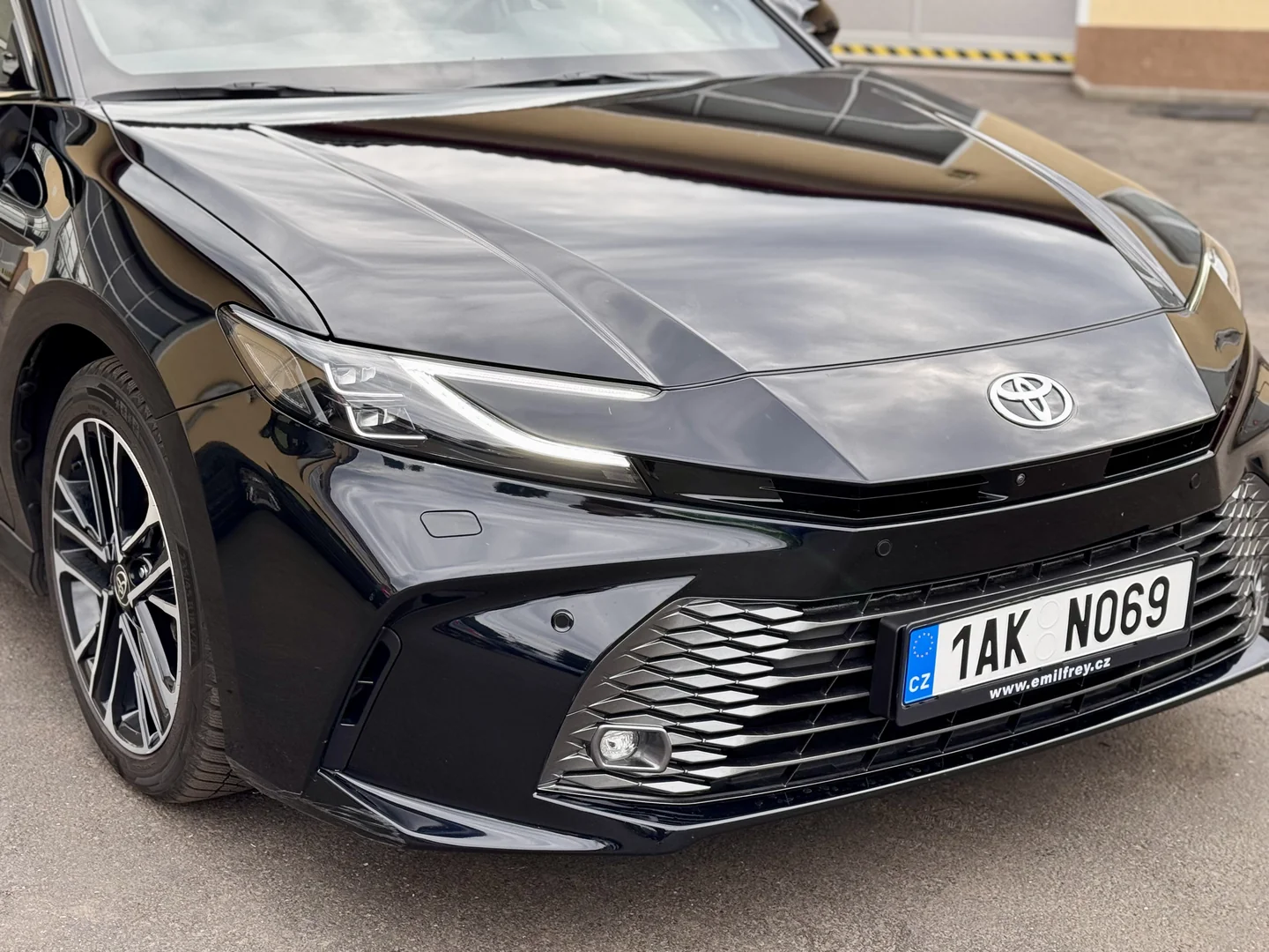 Toyota Camry 2024 - Váš Volant