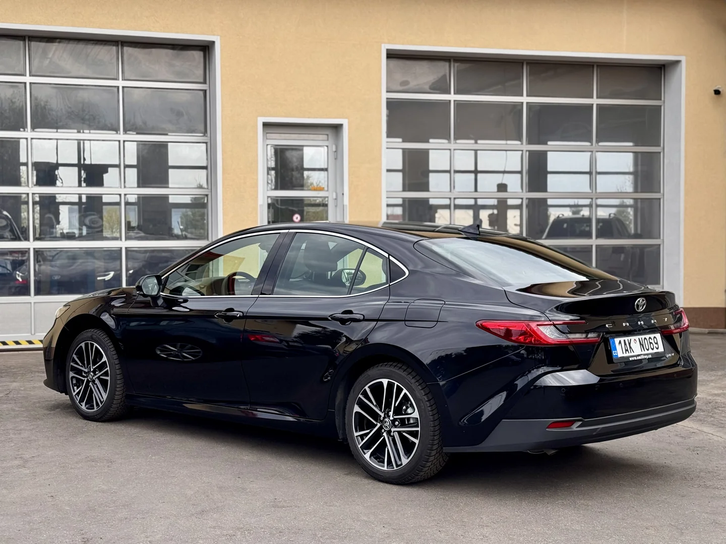Toyota Camry 2024 - Váš Volant