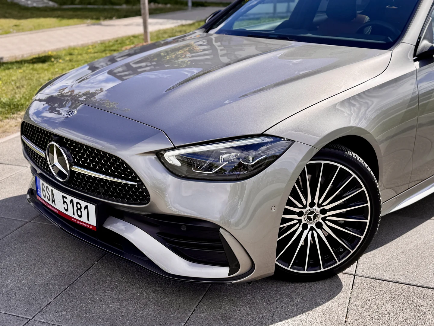 Mercedes-Benz C300 2023 - Váš Volant