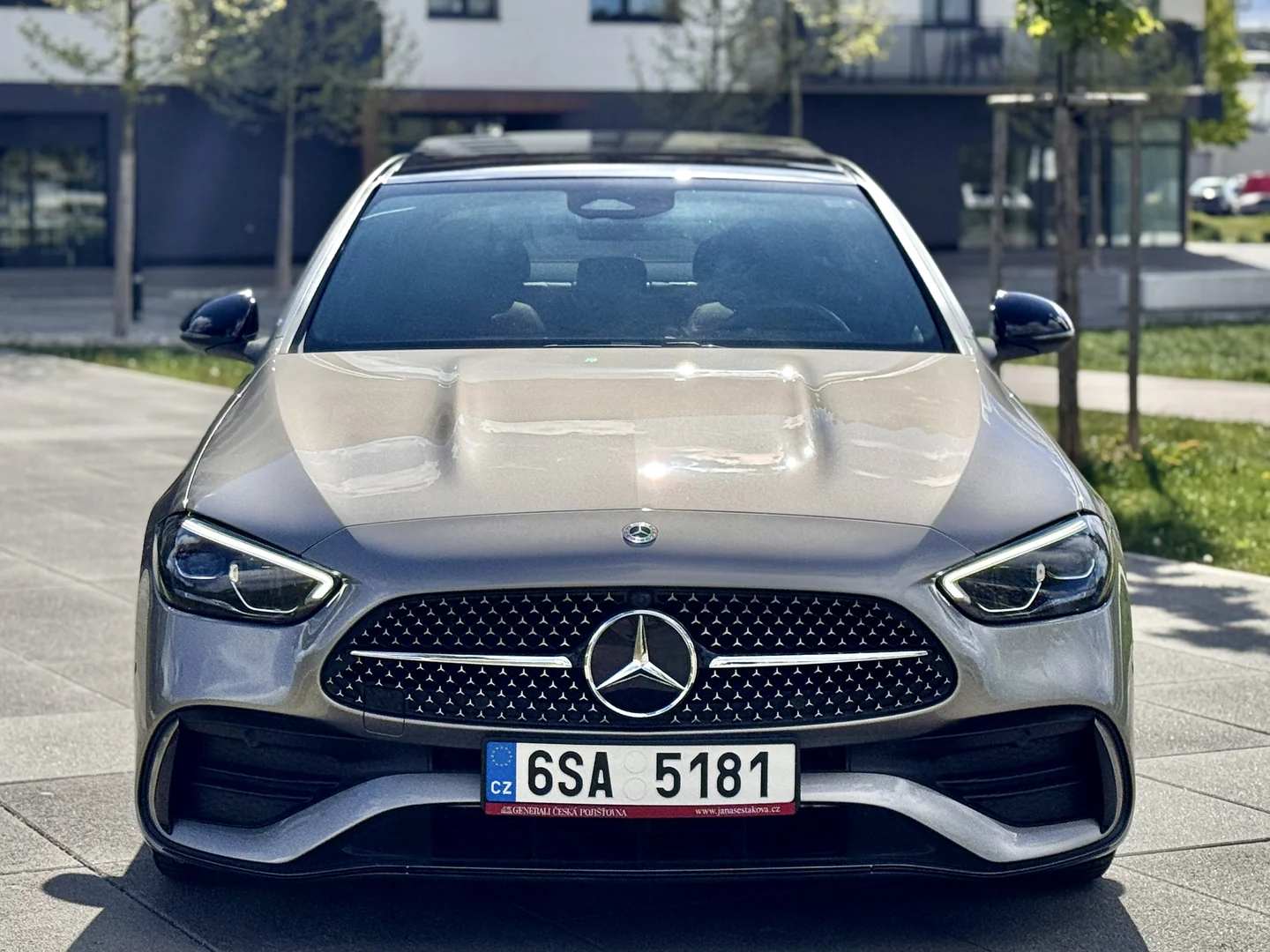 Mercedes-Benz C300 2023 - Váš Volant