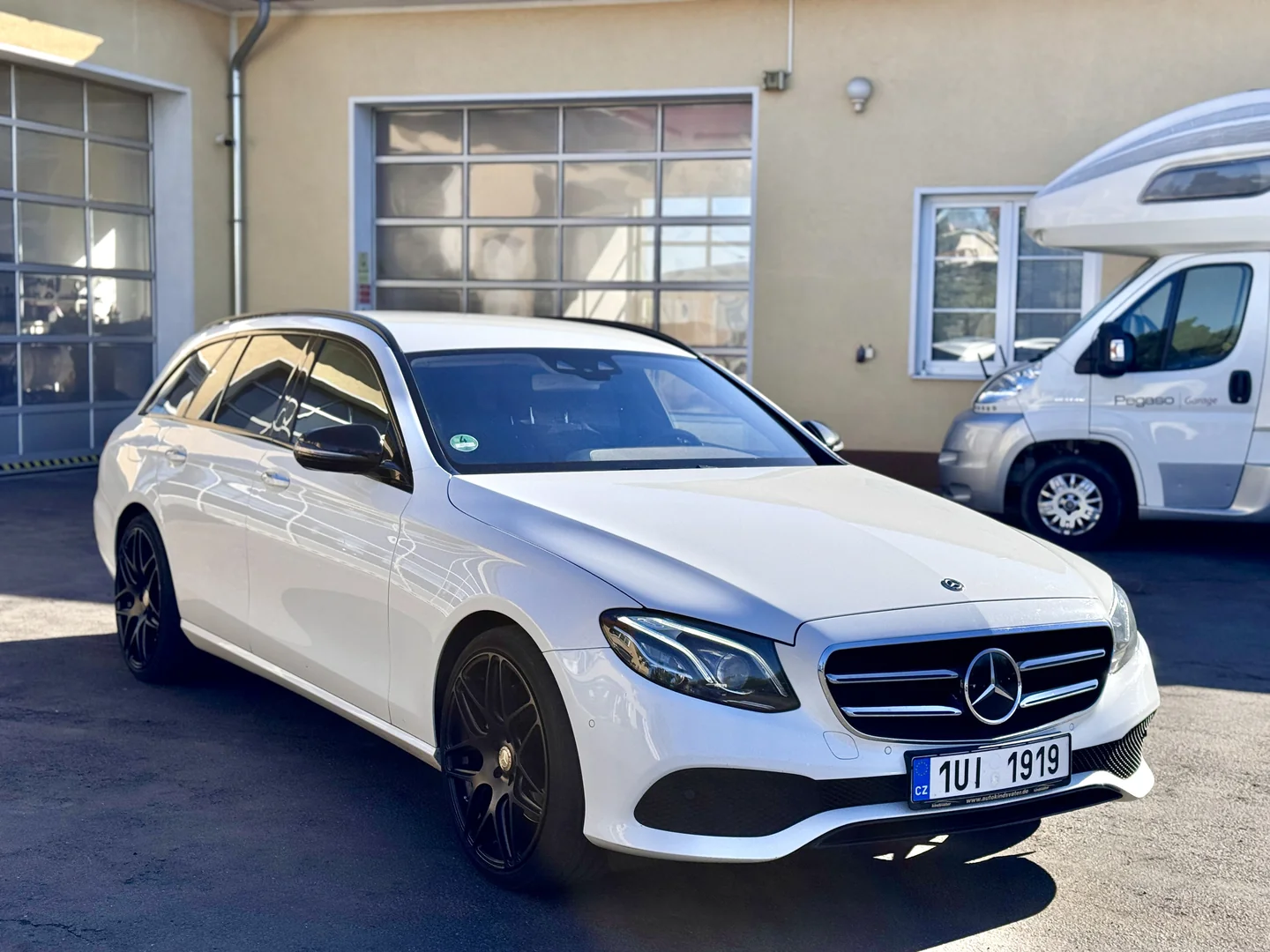 Mercedes-Benz E 2017 - Váš Volant