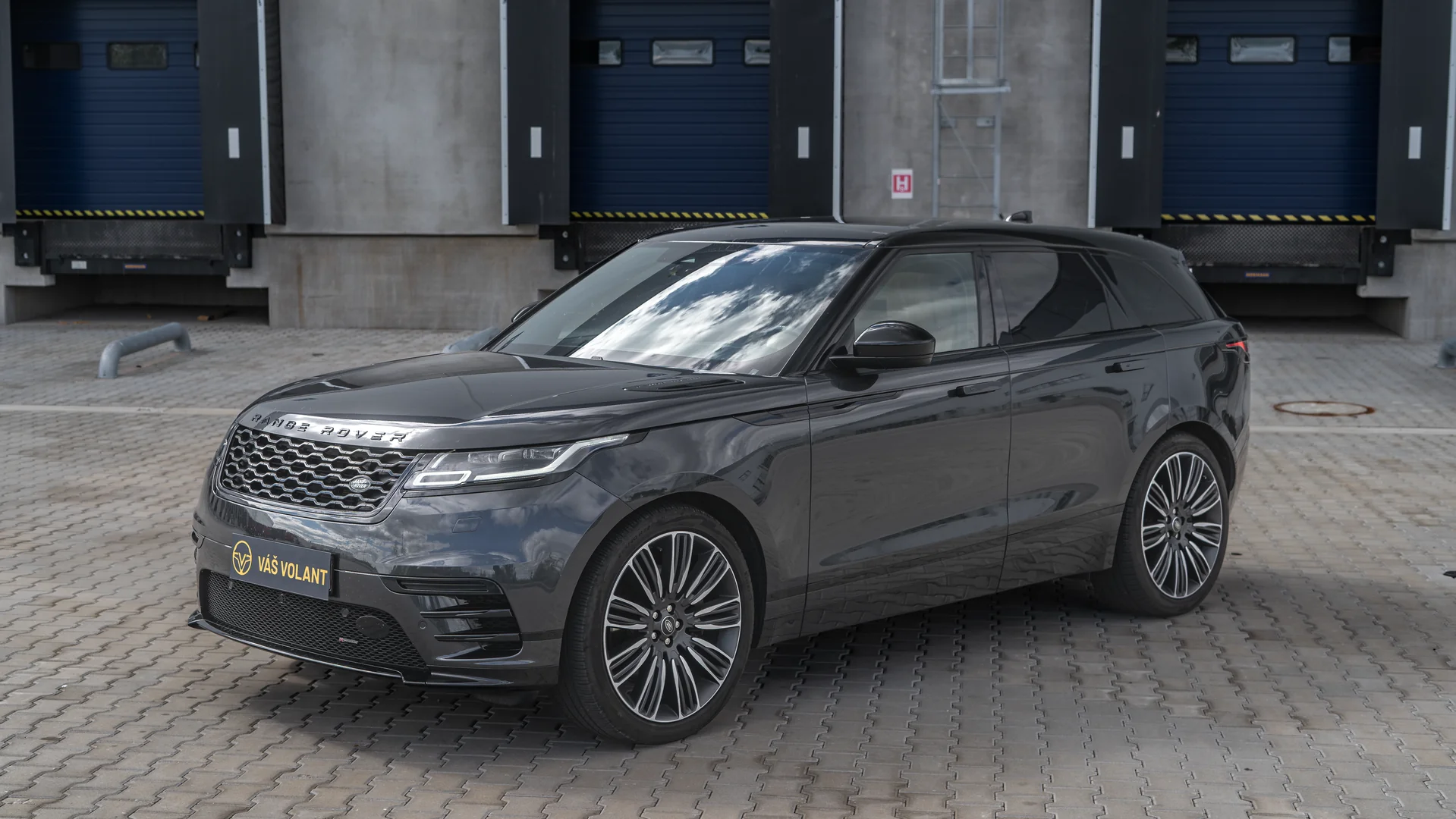 Land Rover Velar 2022 - Váš Volant