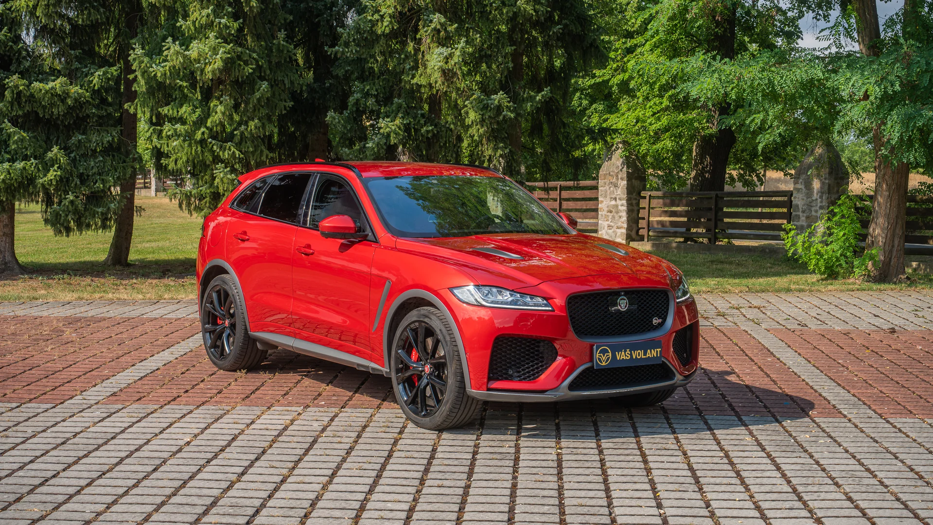 Jaguar F-Pace 2019 - Váš Volant