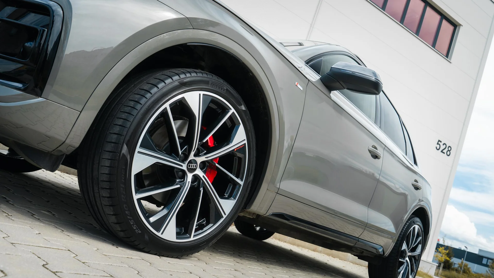 Audi Q5 2025 - Váš Volant