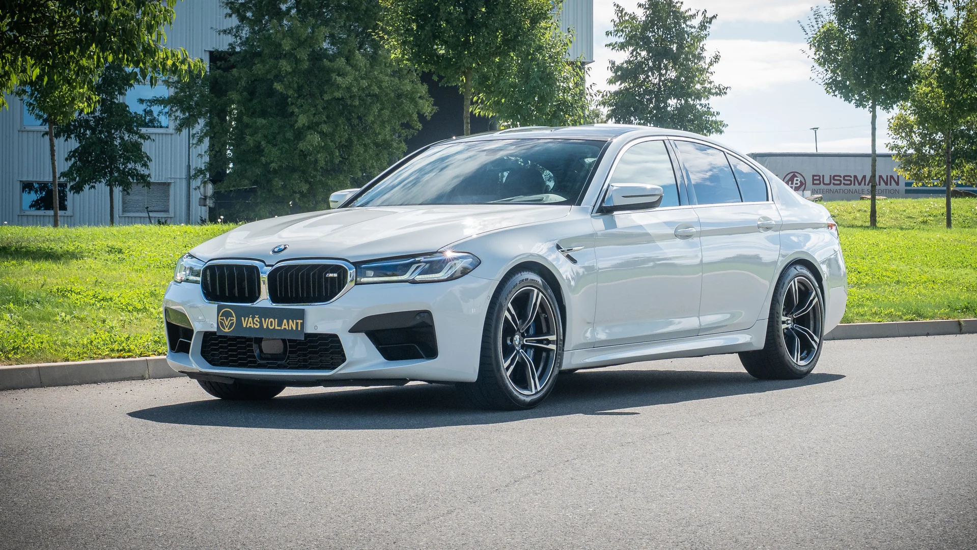 BMW M5 2022 - Váš Volant