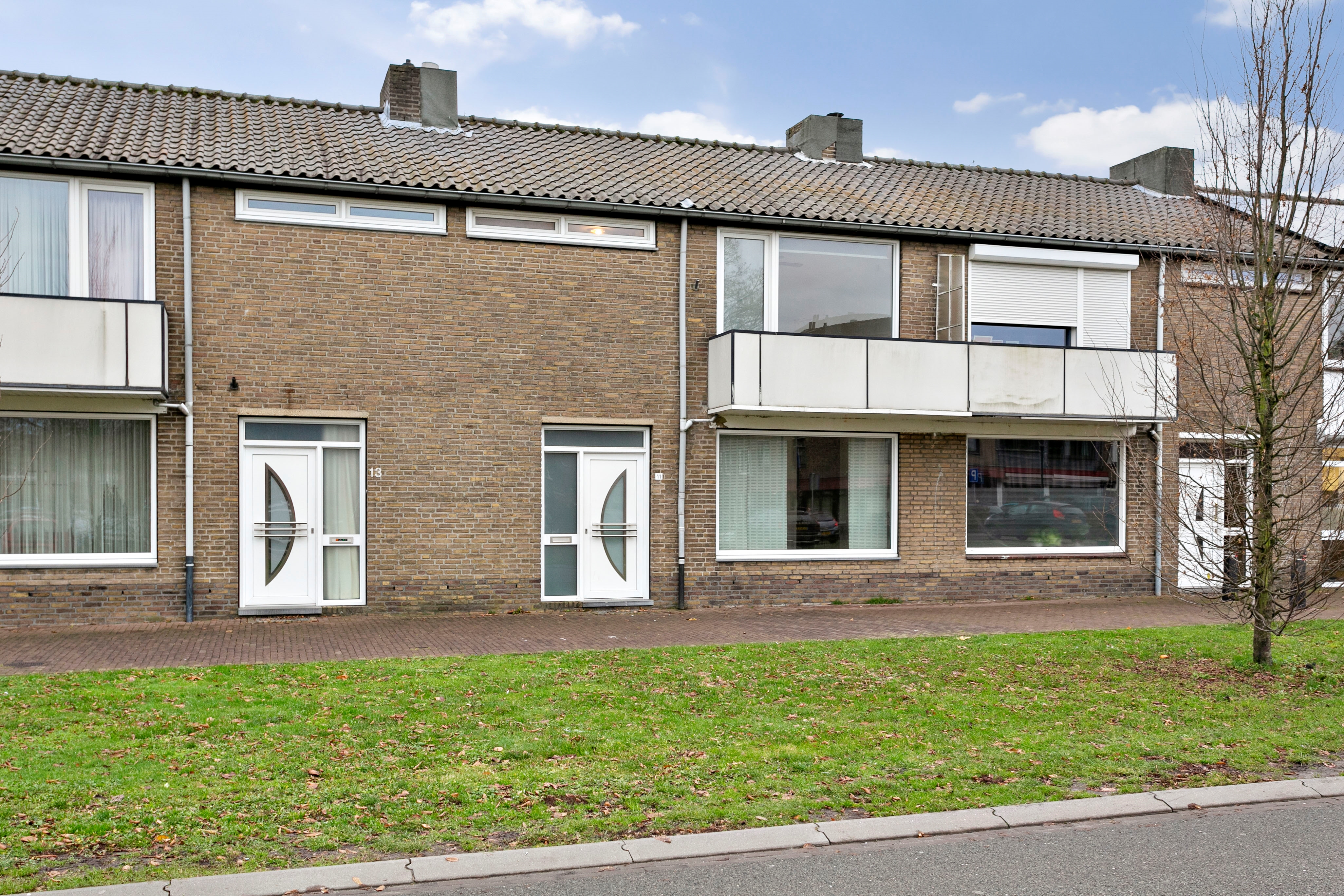 Veldekelaan 11