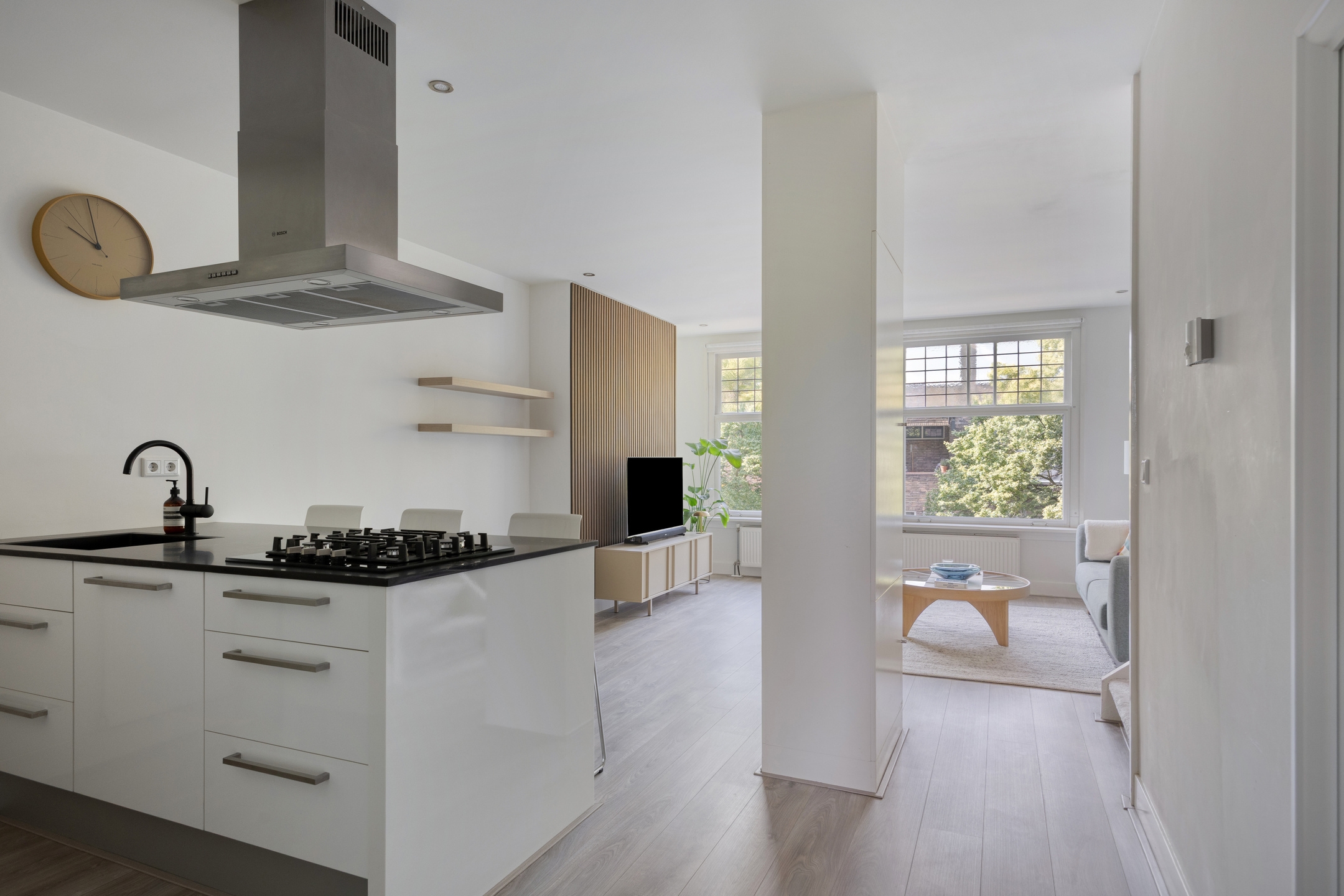 Besemerstraat 8