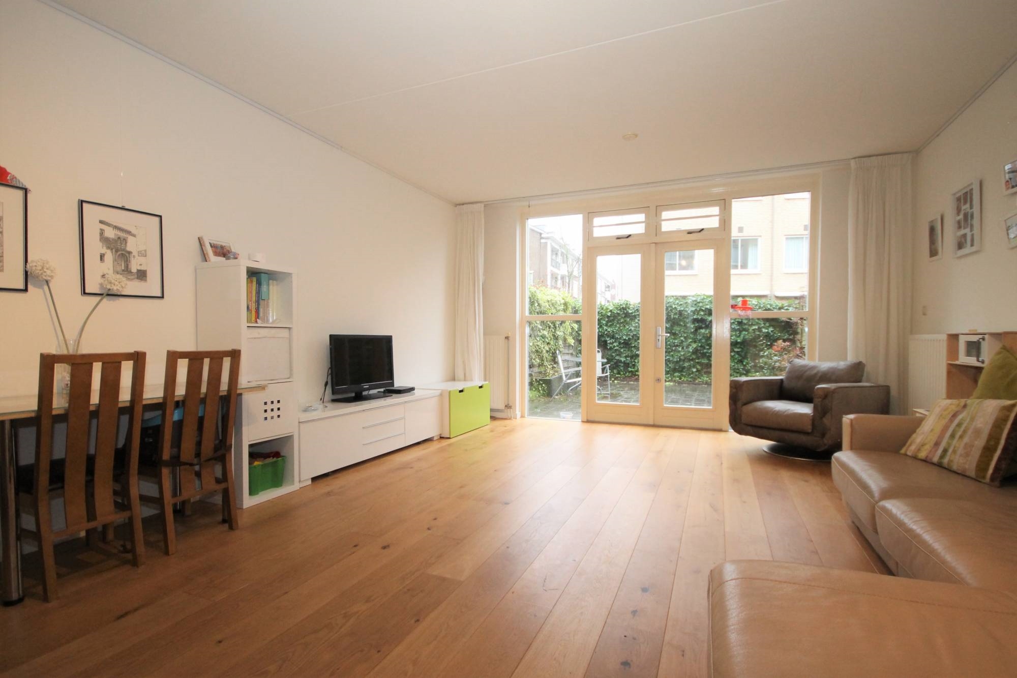 Louise Henriëttestraat 2