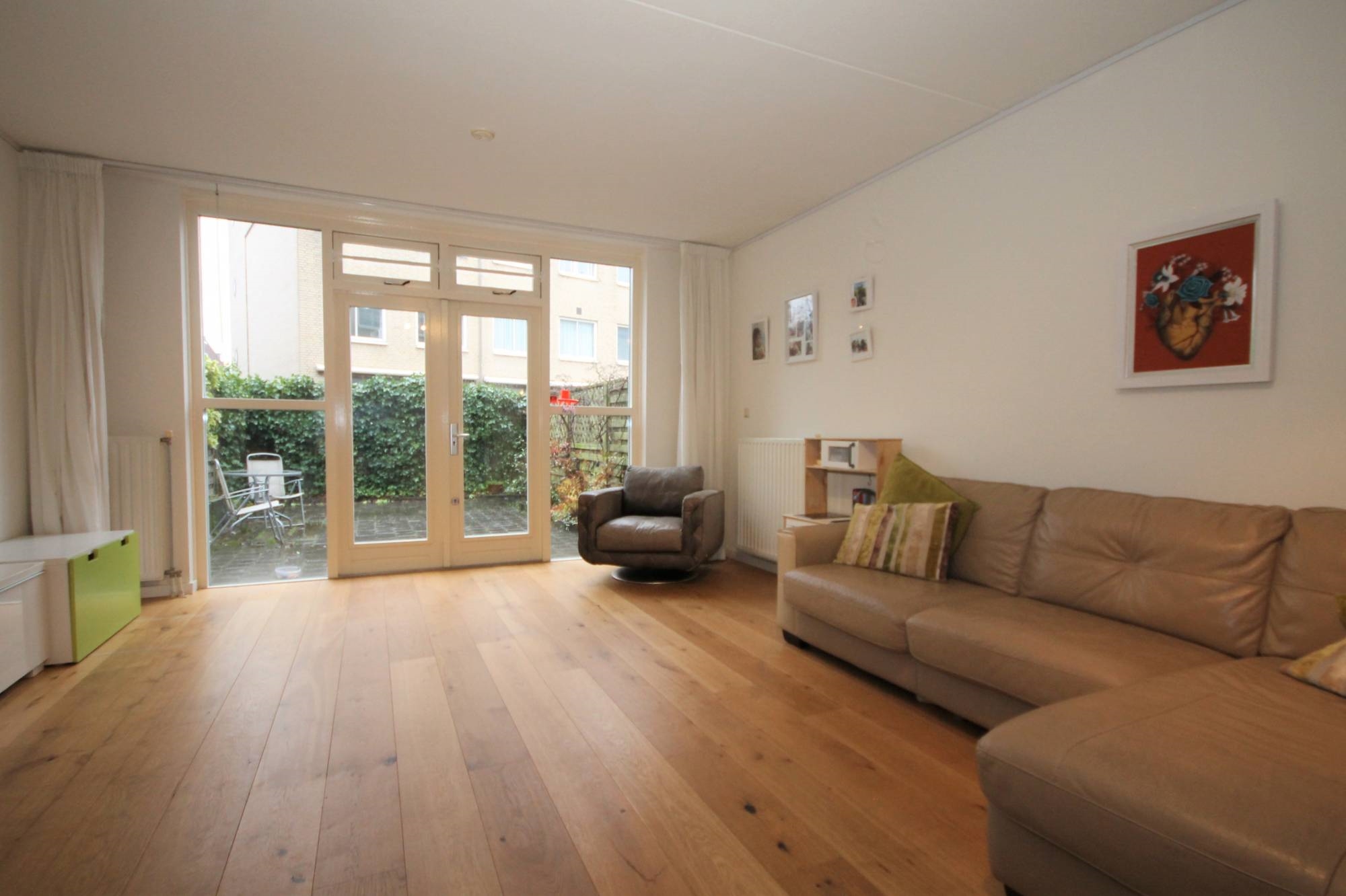 Louise Henriëttestraat 2