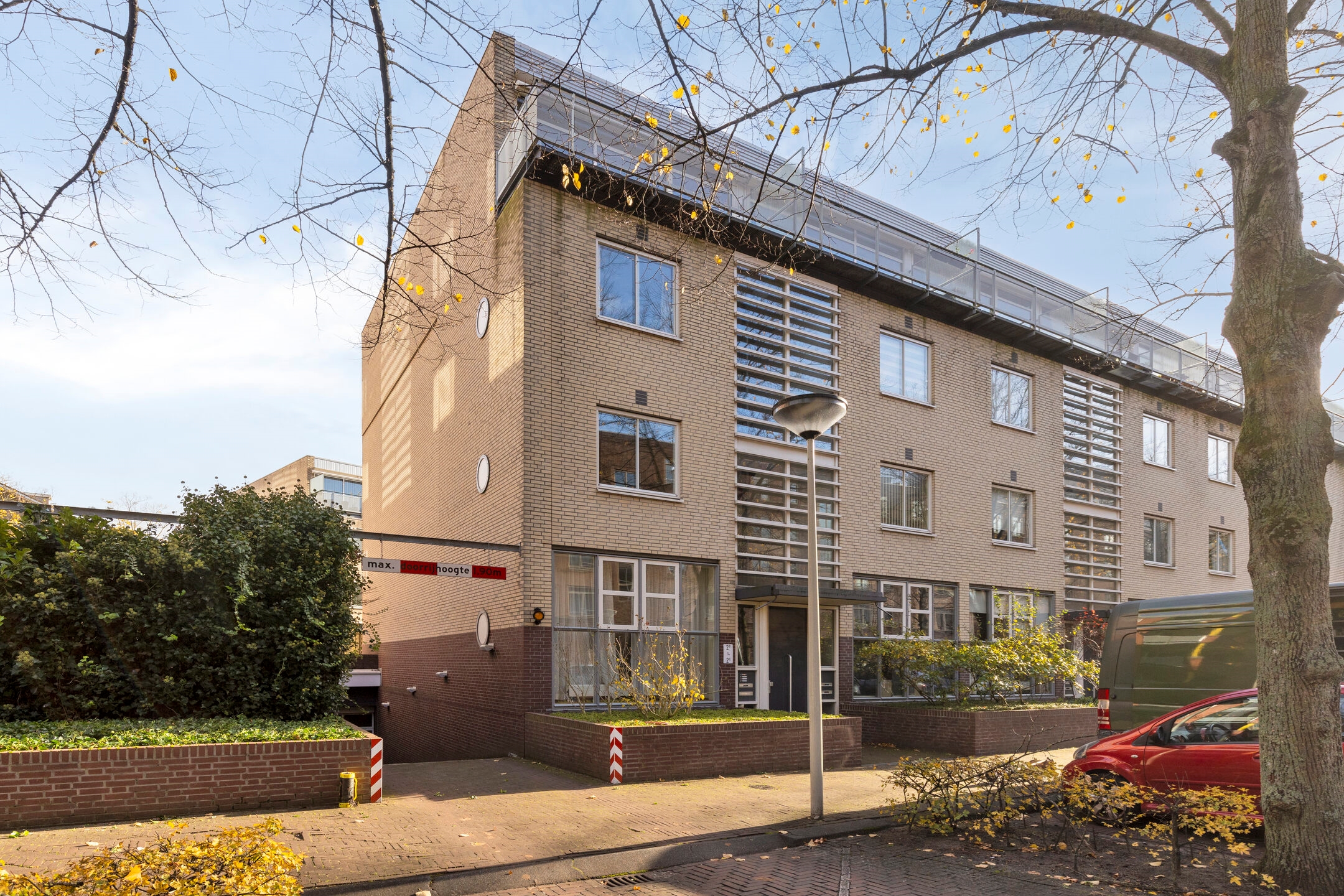 Louise Henriëttestraat 2