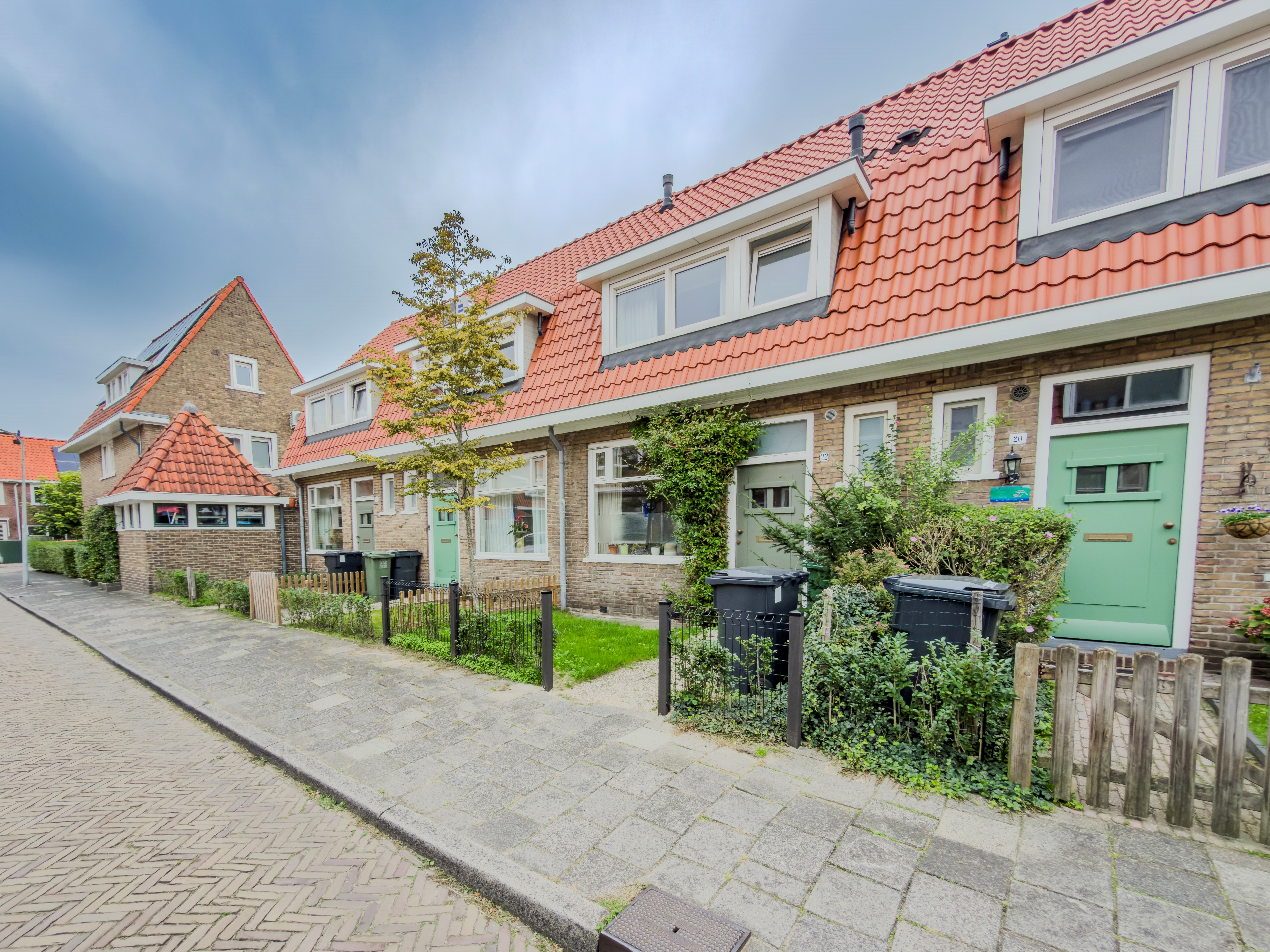 3 bedrooms tussenwoning Surface Area: 76m2