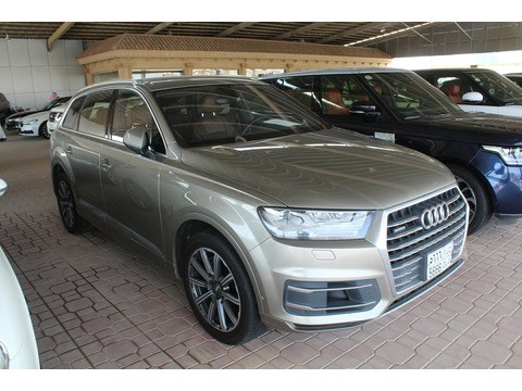 Used Audi Q7 Gold 2017 For Sale In Riyadh For 179 000 Sr