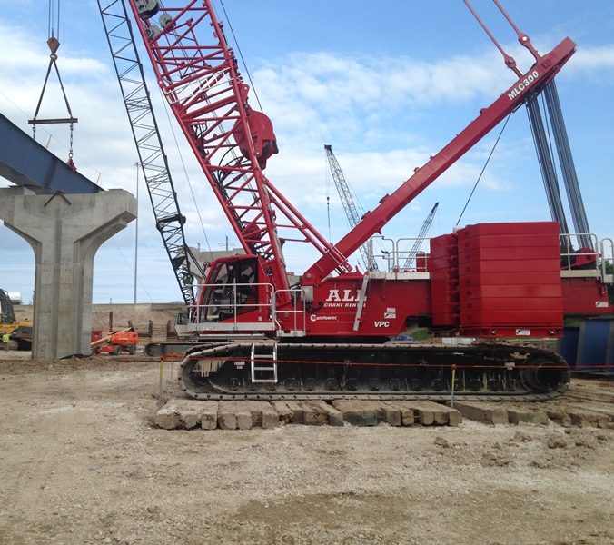 First job for Manitowoc MLC300