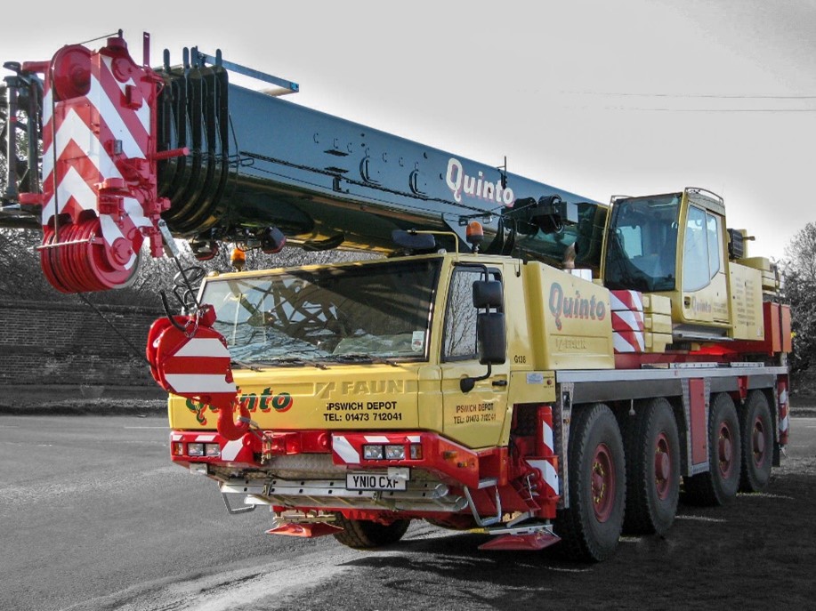 Quinto cranes to be auctioned