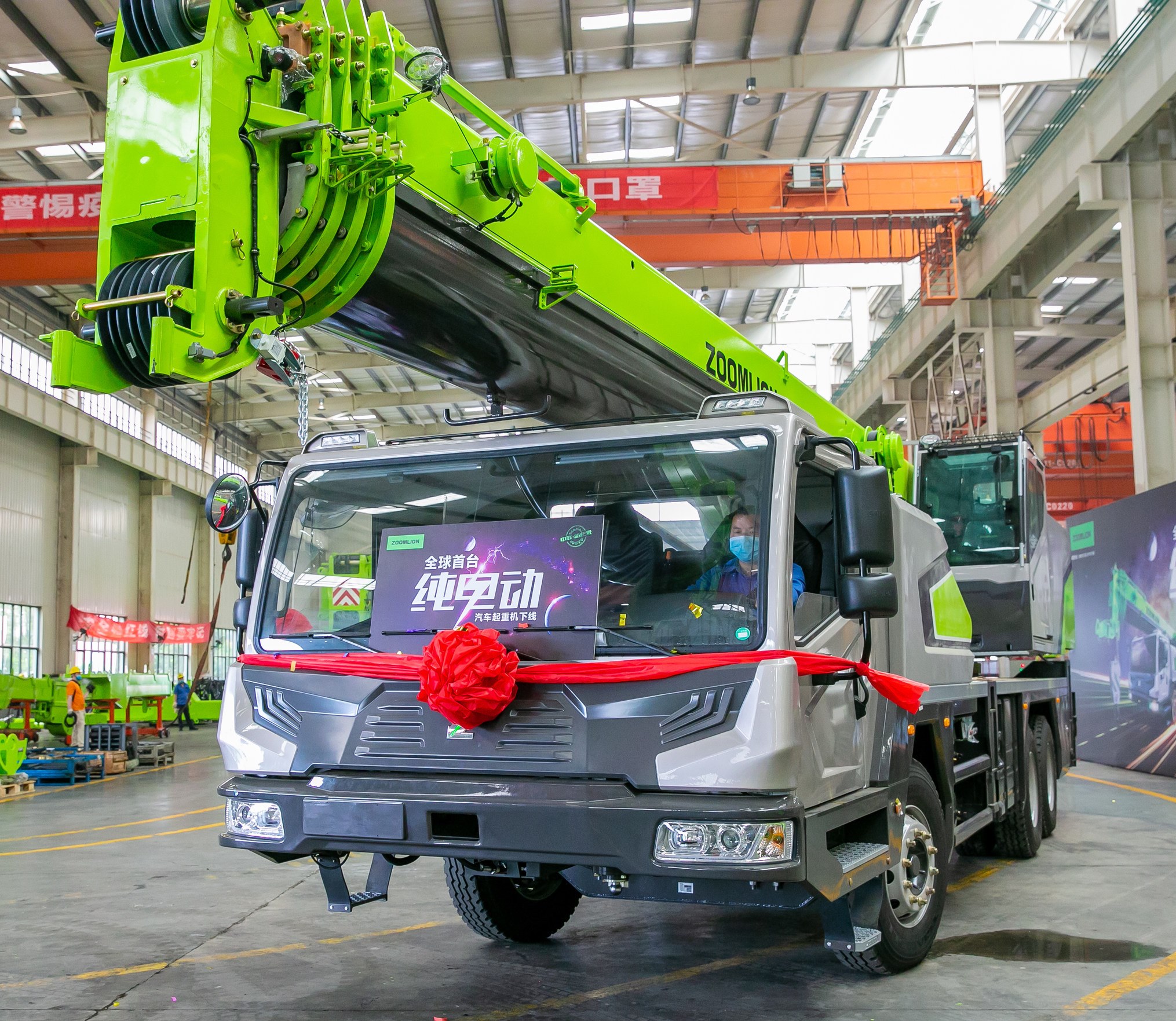 All electric truck crane