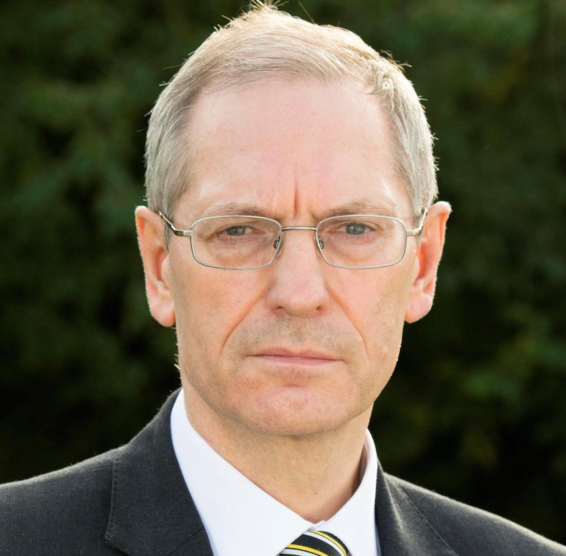 Kevin Minton to retire