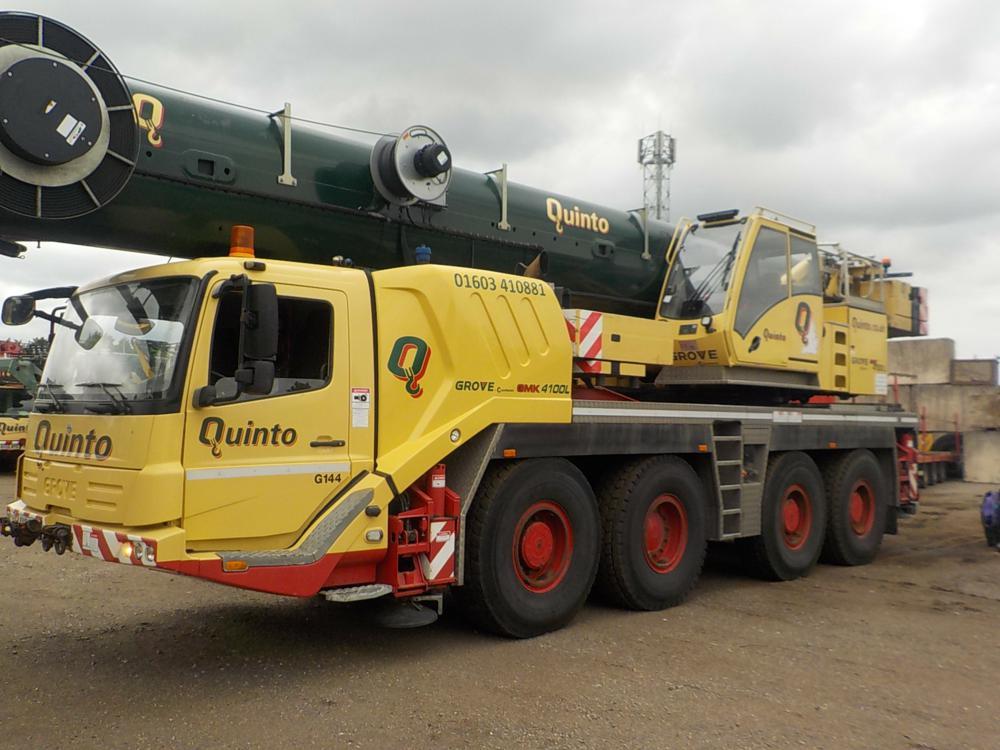 Quinto cranes to be auctioned
