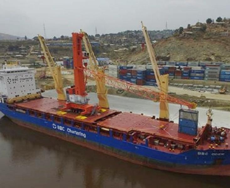 Terex Gottwald For Congo Vertikal Net