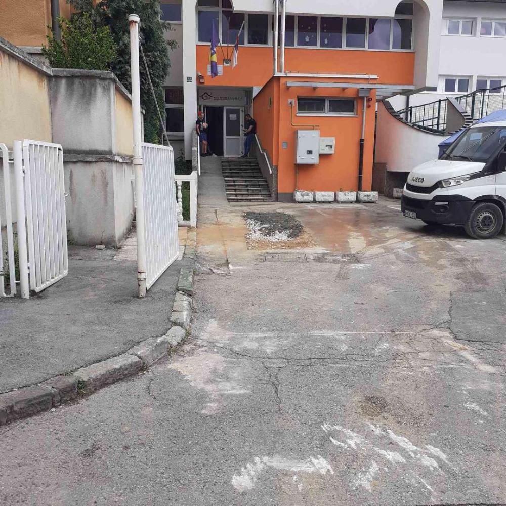 Služba za održavanje kanalizacione mreže i objekata:  RADOVI NA KANALIZACIONOJ MREŽI