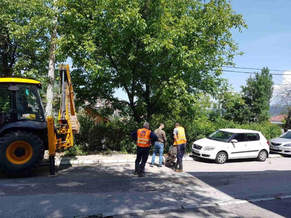 Dežurna ekipa Službe za održavanje vodovodne mreže i objekata: IZVRŠENE POPRAVKE  KVAROVA 
