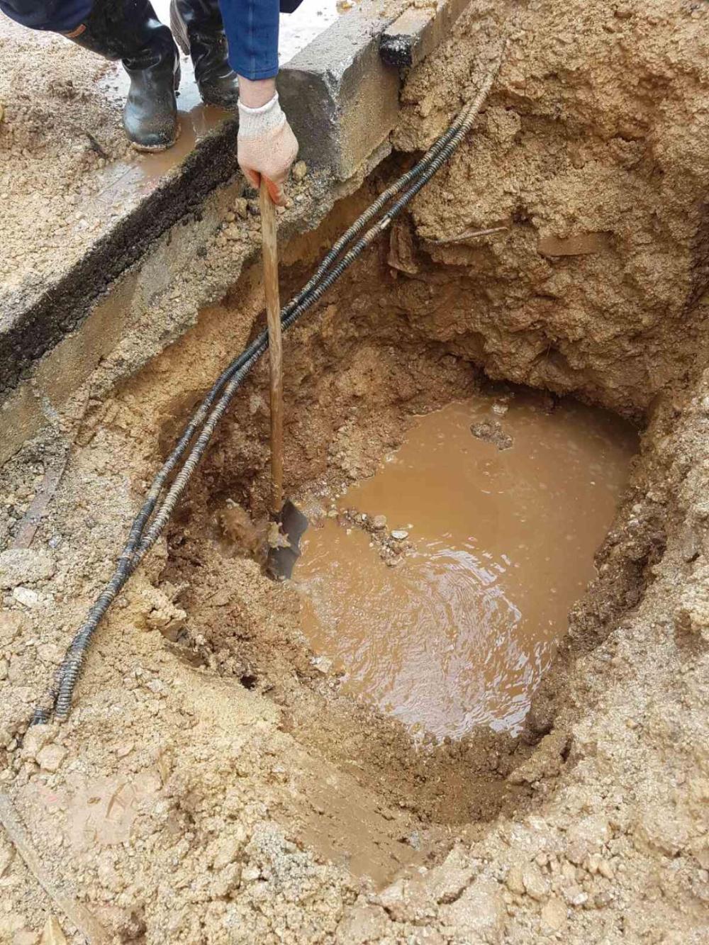Dežurna ekipa Službe za održavanje vodovodne mreže i objekata: IZVRŠENE POPRAVKE  KVAROVA 