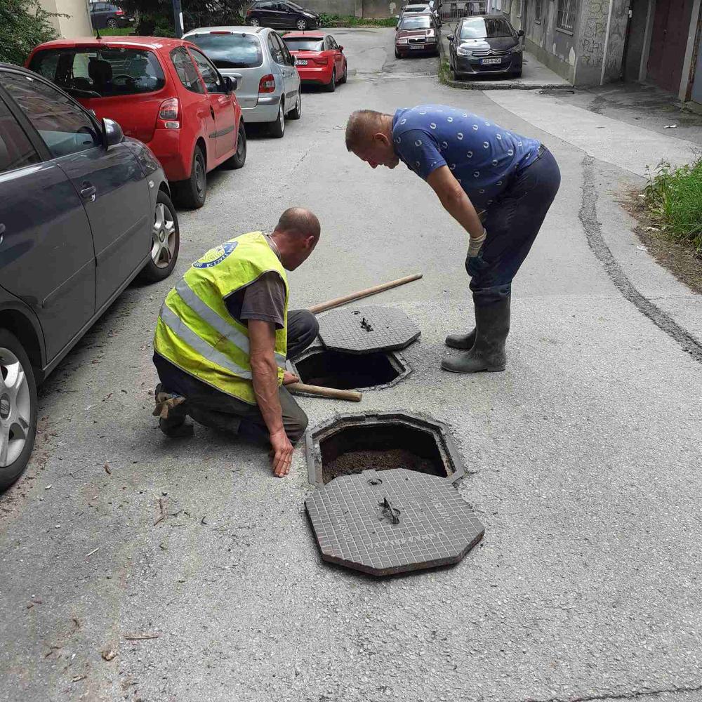 Služba za održavanje kanalizacione mreže i objekata: RADOVI NA KANALIZACIONOJ MREŽI 