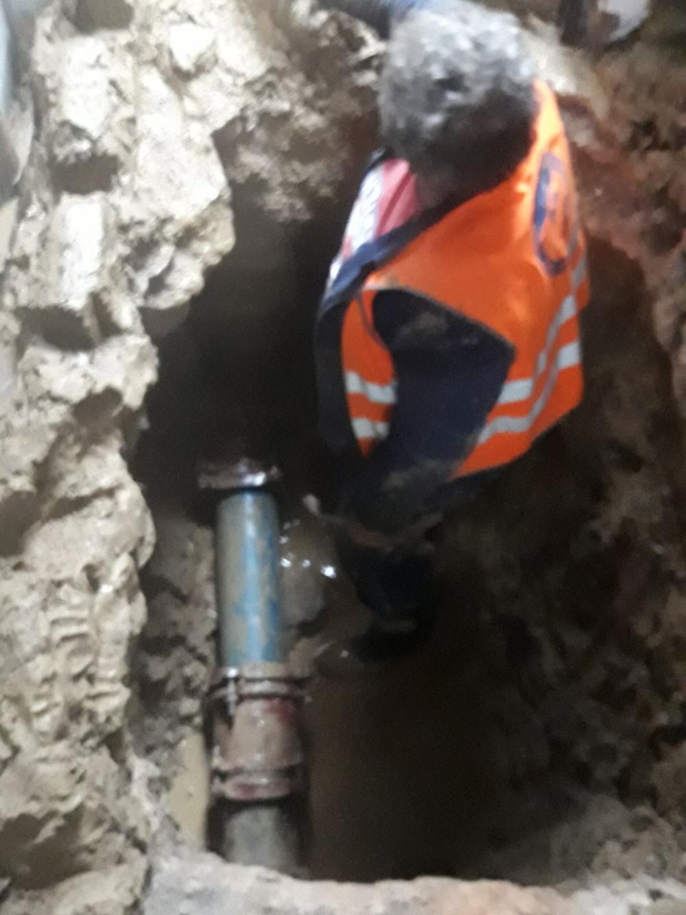 Služba za održavanje vodovodne mreže i objekata:  AKTIVNOSTI NA VODOVODNOJ MREŽI 