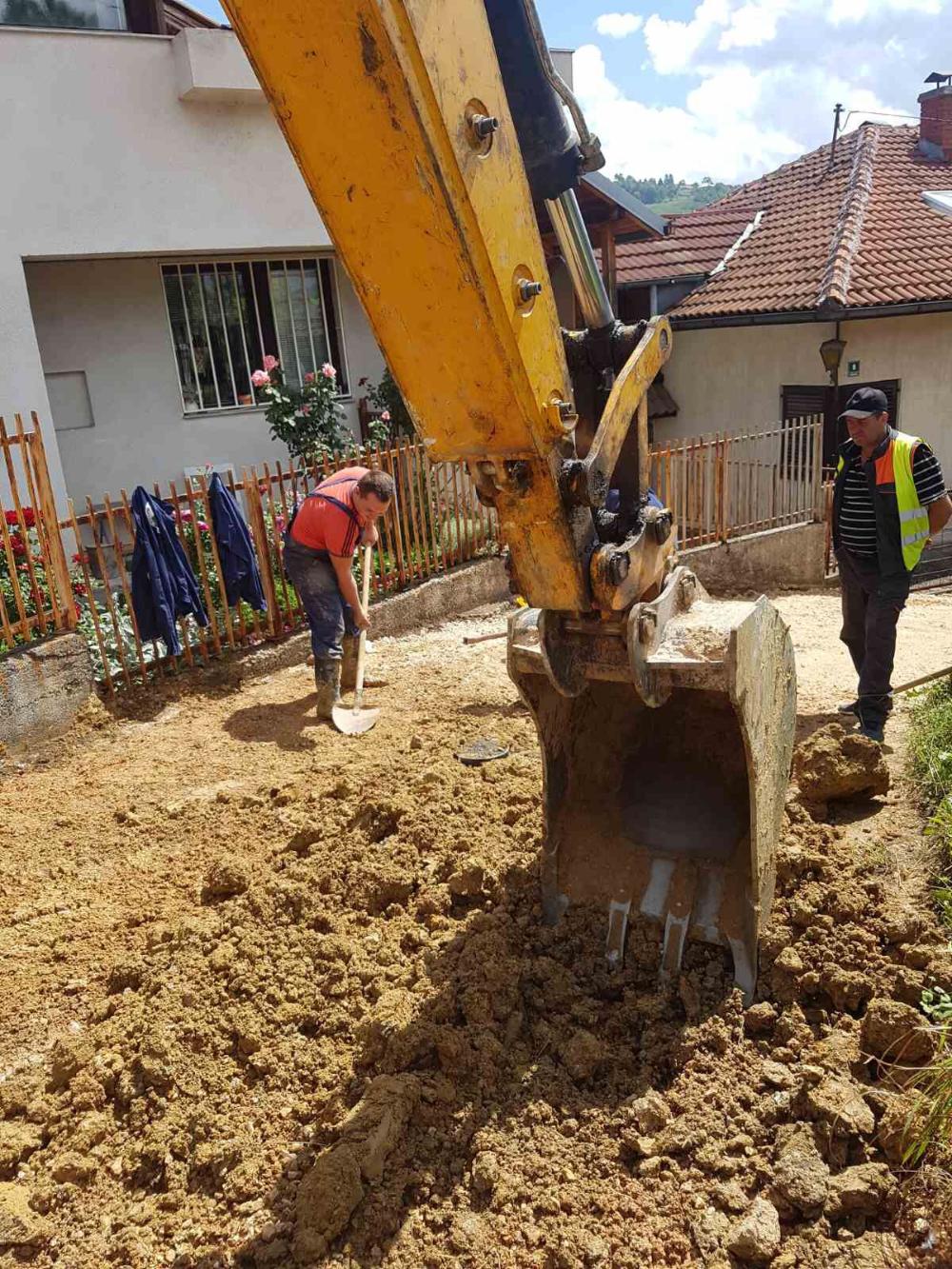 Služba za održavanje vodovodne mreže i objekata:  AKTIVNOSTI NA VODOVODNOJ MREŽI 