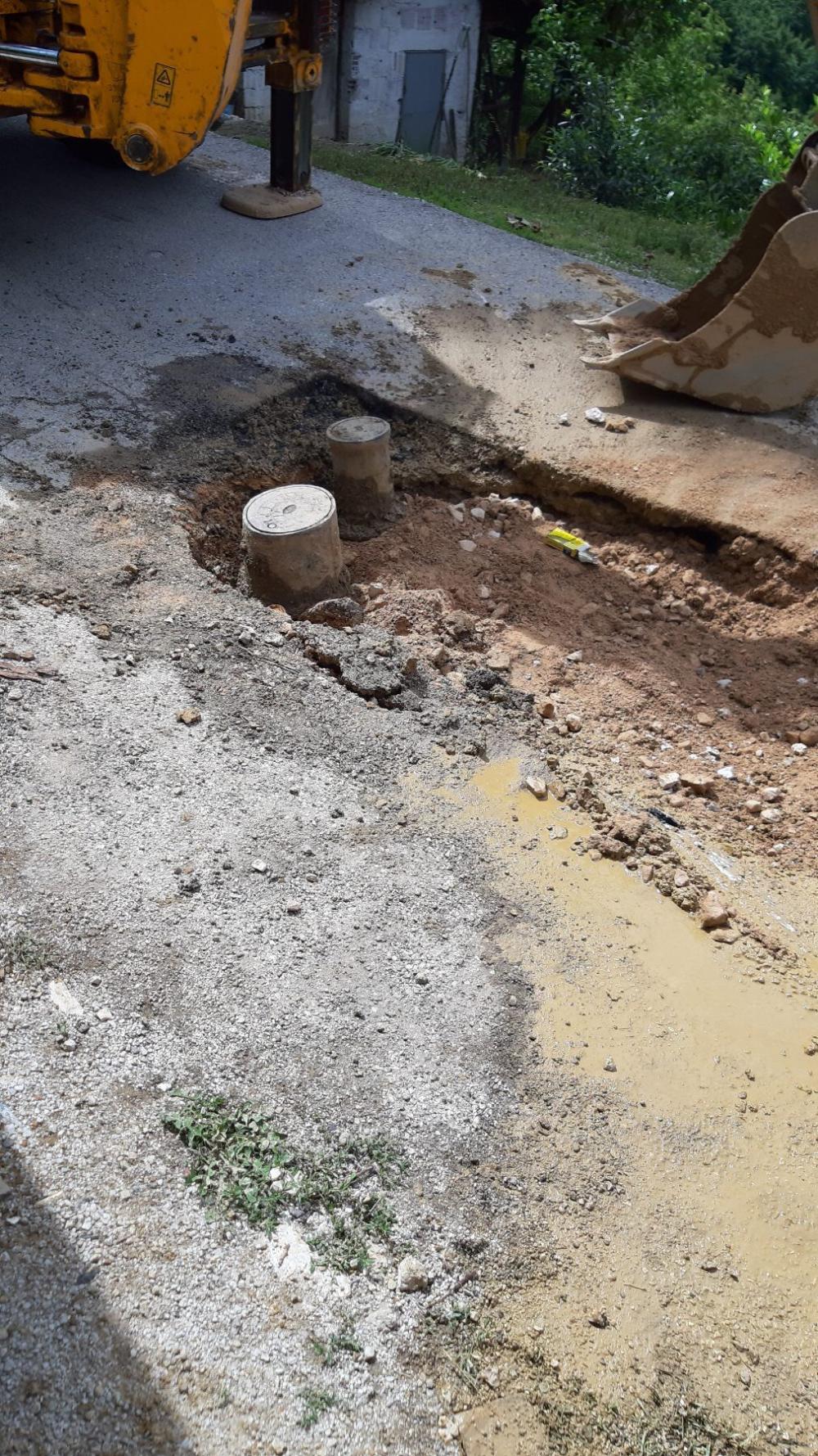 Služba za održavanje vodovodne mreže i objekata:  RADOVI NA VODOVODNOJ MREŽI 