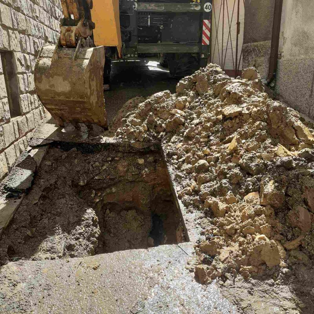 Služba za održavanje kanalizacione mreže i objekata: POPRAVKE ULIČNIH KANALA