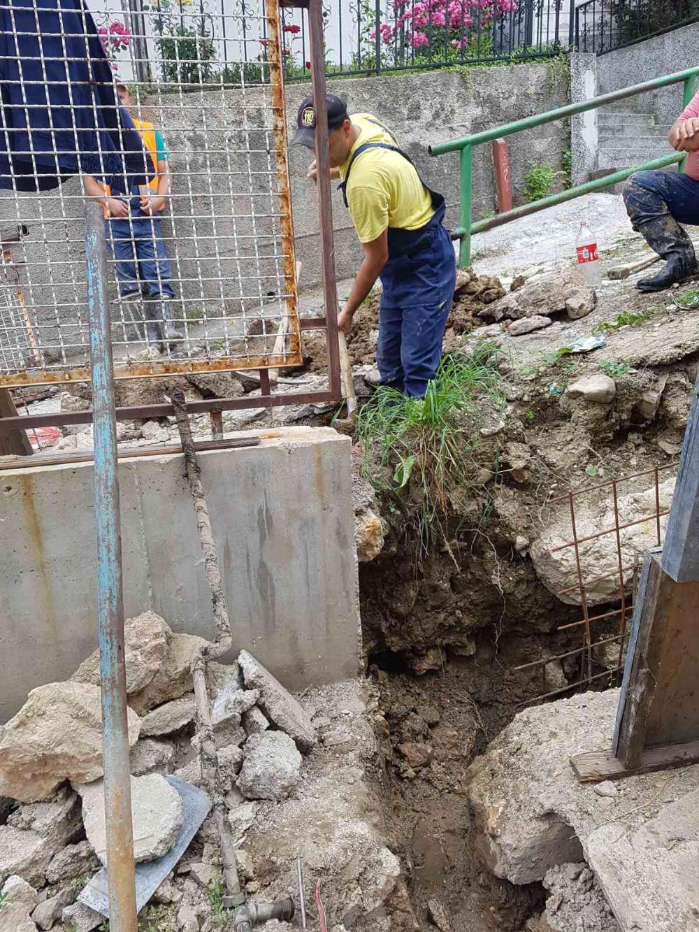 Služba za održavanje vodovodne mreže i objekata:  RADOVI NA VODOVODNOJ MREŽI