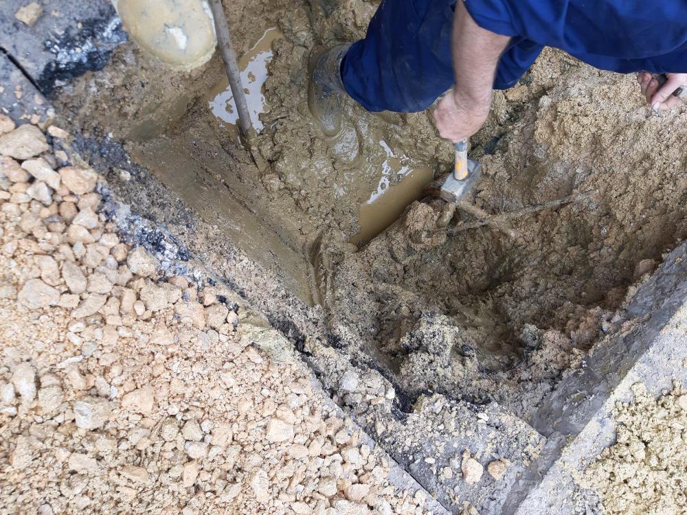  Služba za održavanje vodovodne mreže i objekata:  POPRAVKE KVAROVA NA VODOVODNOJ MREŽI