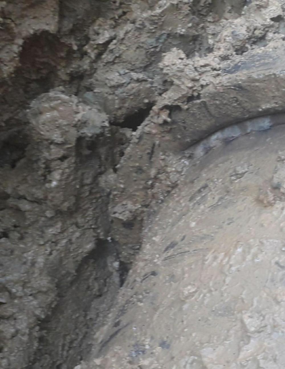 Dežurna ekipa na terenu:  IZVRŠENA  POPRAVKA  KVARA  U  ULICI  NOVOPAZARSKA  