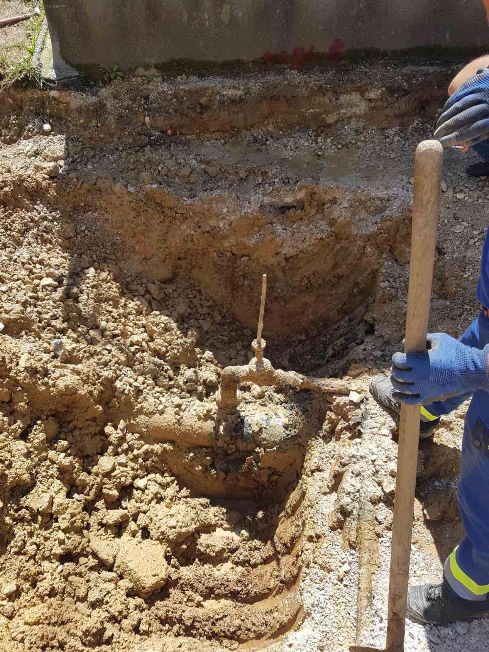 Služba za održavanje vodovodne mreže i objekata:  AKTIVNOSTI NA VODOVODNOJ MREŽI