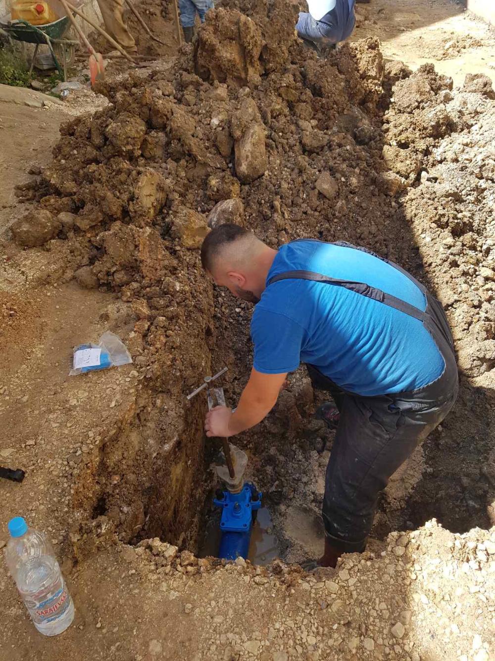 Služba za održavanje vodovodne mreže i objekata:  AKTIVNOSTI NA VODOVODNOJ MREŽI