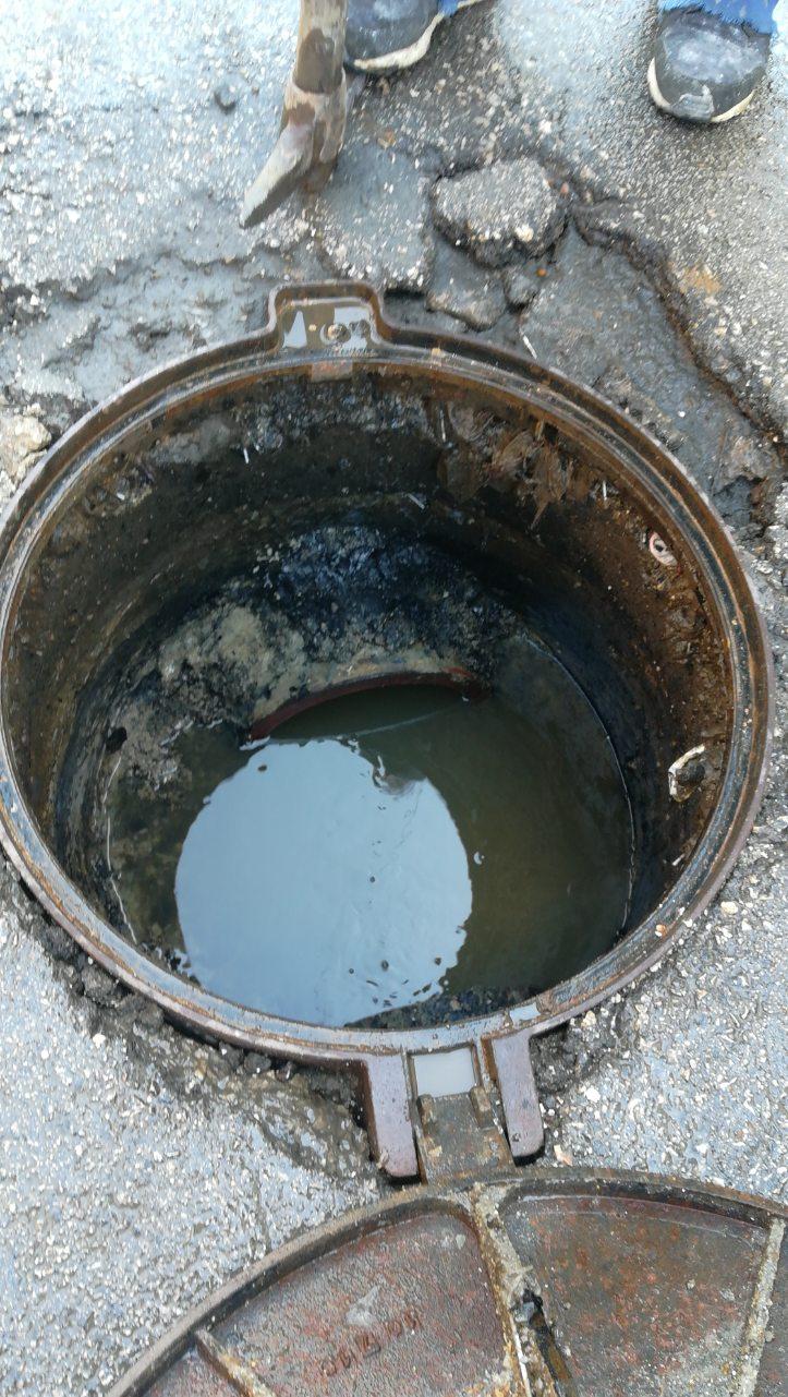 Služba za održavanje kanalizacione mreže i objekata:  RADOVI NA KANALIZACIONOJ MREŽI