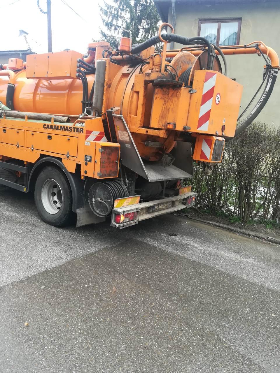 Služba za održavanje kanalizacione mreže i objekata:  RADOVI NA KANALIZACIONOJ MREŽI