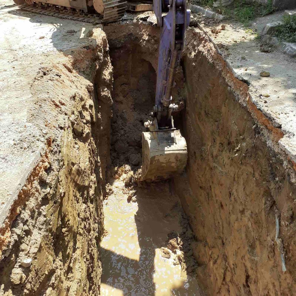 Služba za održavanje kanalizacione mreže i objekata:  RADOVI NA KANALIZACIONOJ MREŽI
