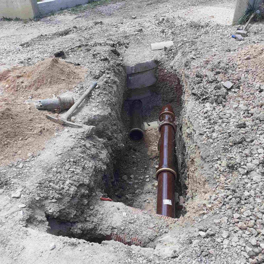 Služba za održavanje kanalizacione mreže i objekata: RADOVI NA KANALIZACIONOJ MREŽI 